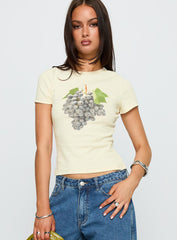 Grapejuice Graphic Top Cream